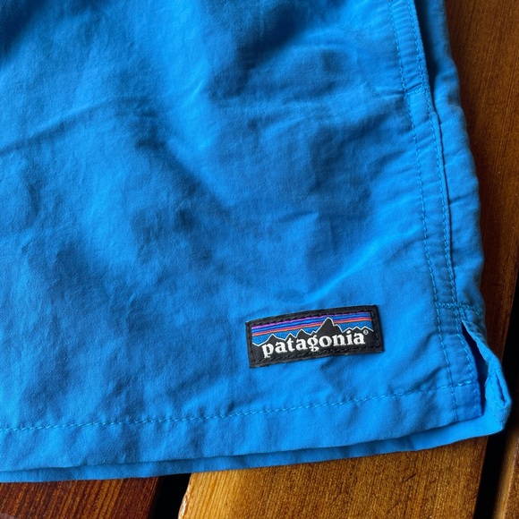 Patagonia Barely Baggie Blue Shorts size XL - Picture 2 of 11